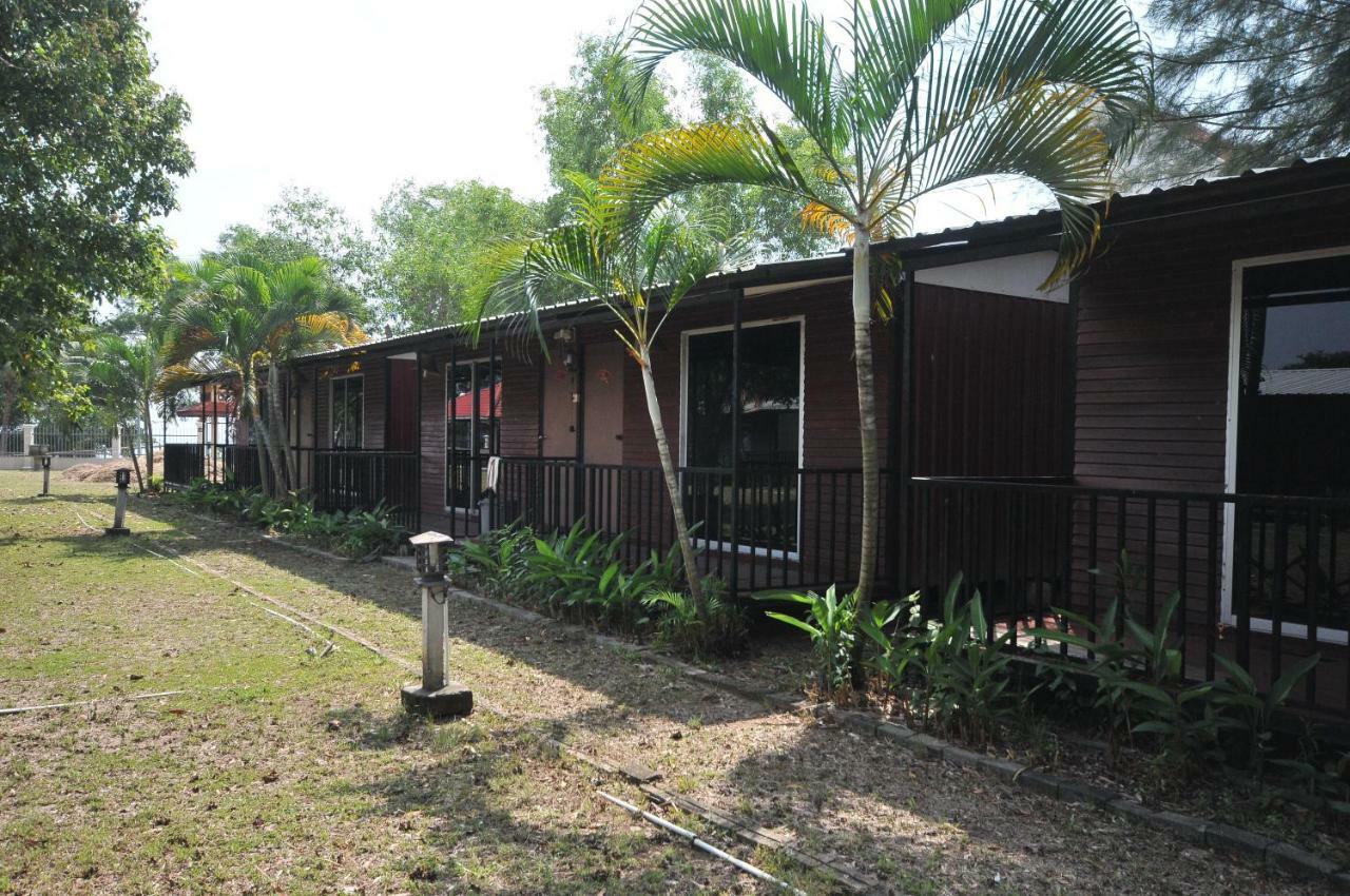 Green Town Hotel & Resort Port Dickson Kültér fotó